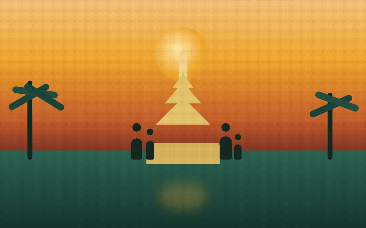 Abendlicht über Tempel, Palmen und Wasser in Thailand